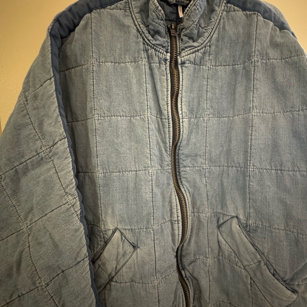 Free People Women’s Dolman Quilted Jacket - Picture 9 of 12